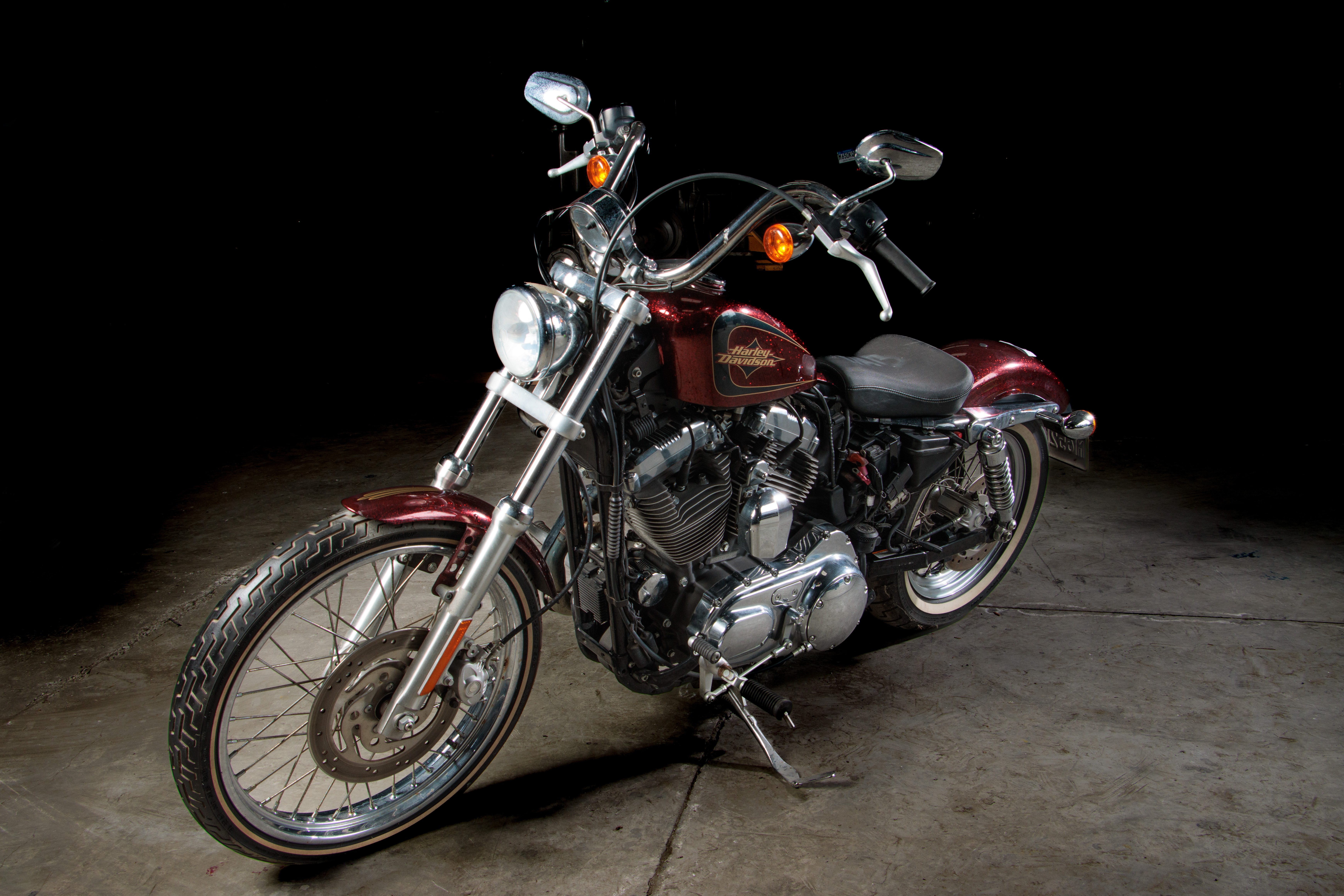 01. MOTOCICLETA HARLEY-DAVIDSON